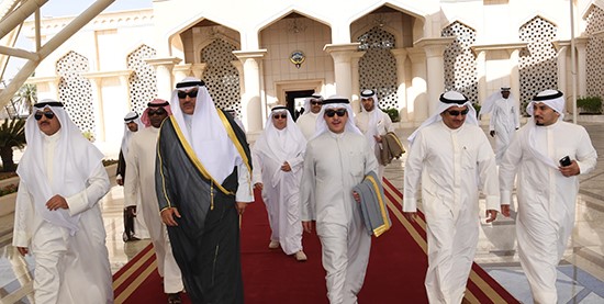 رسالة خطية من صاحب السمو إلى تميم بن حمد والسلطان قابوس وخليفة بن زايد