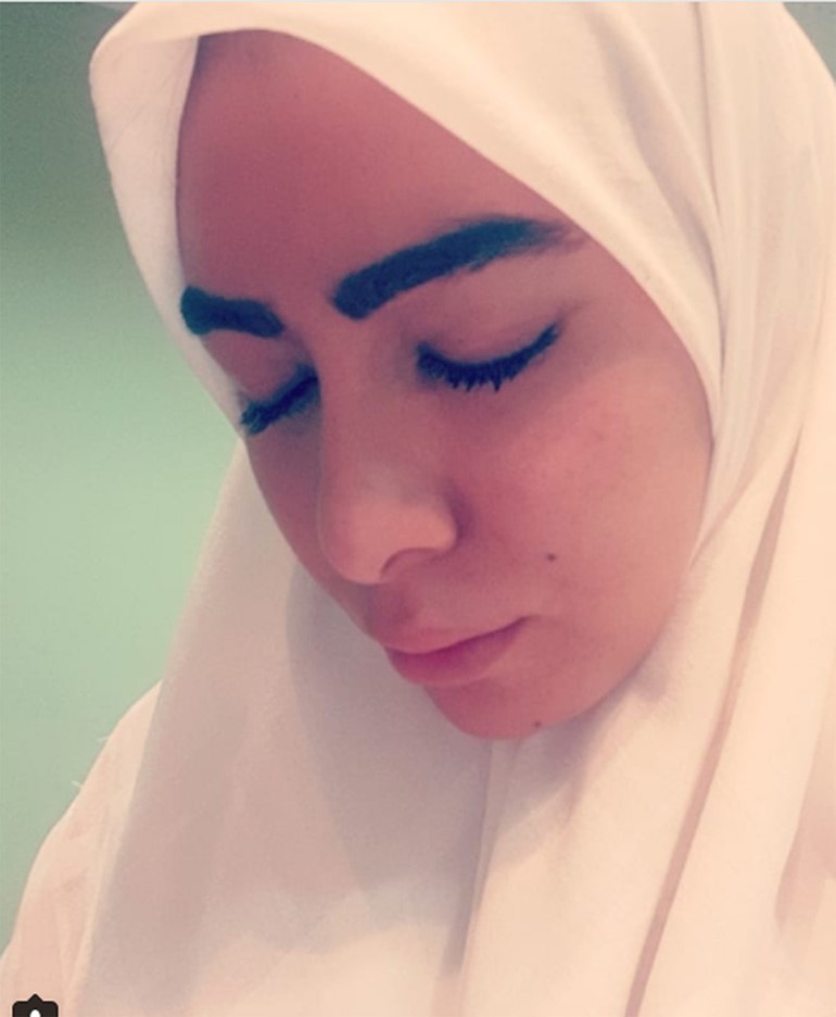 بالصور ..ميريهان حسين تنشر صورها بالحجاب وتثير الجدل !