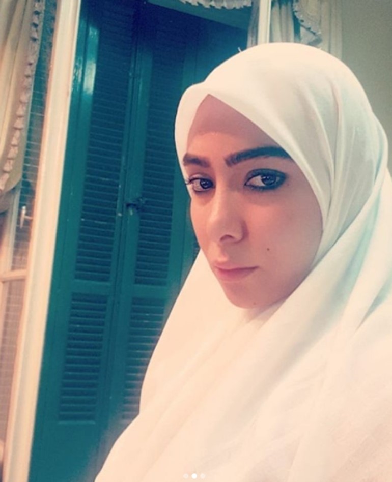 بالصور ..ميريهان حسين تنشر صورها بالحجاب وتثير الجدل !