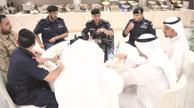مشاركة الإفطار مع رجال الأمن﻿