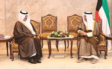 سمو رئيس مجلس الوزراء الشيخ جابر المبارك مستقبلا السفير السعودي﻿
