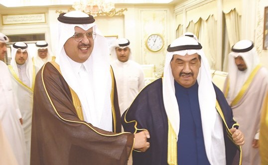 سمو الشيخ ناصر المحمد خلال استقباله السفير السعودي سمو الأمير سلطان بن سعد بن خالد آل سعود ﻿