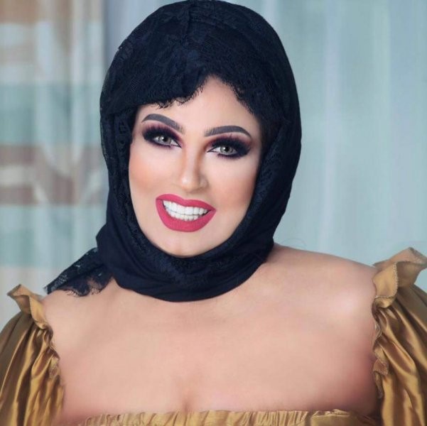 فيفي عبده أصغر بثلاثين عاما في أحدث جلسة تصوير..فوتوشوب أم خضعت للتجميل؟