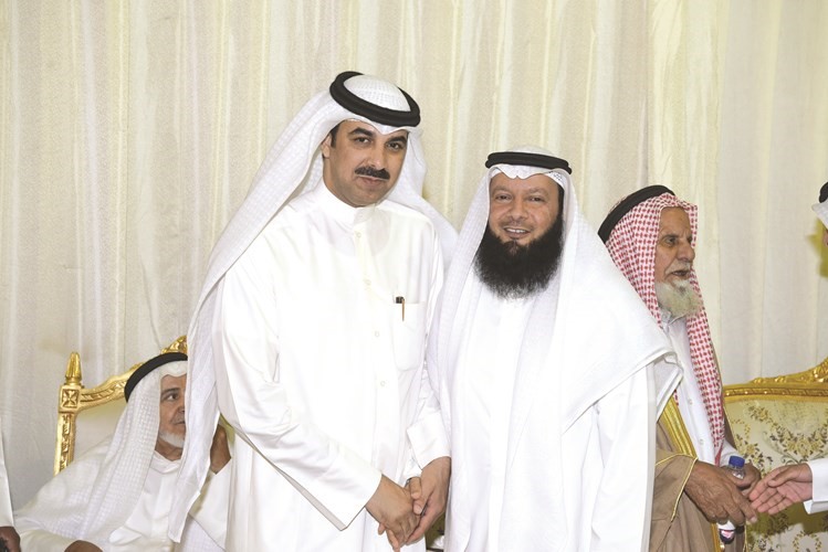 أحمد بن مطيع مهنئا ﻿