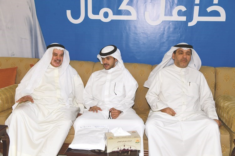 د.حسن كمال وحمد المدلج ويوسف الصقعبي ﻿