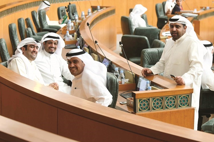 راكان النصف وثامر السويط وخالد الروضان وماجد المطيري﻿