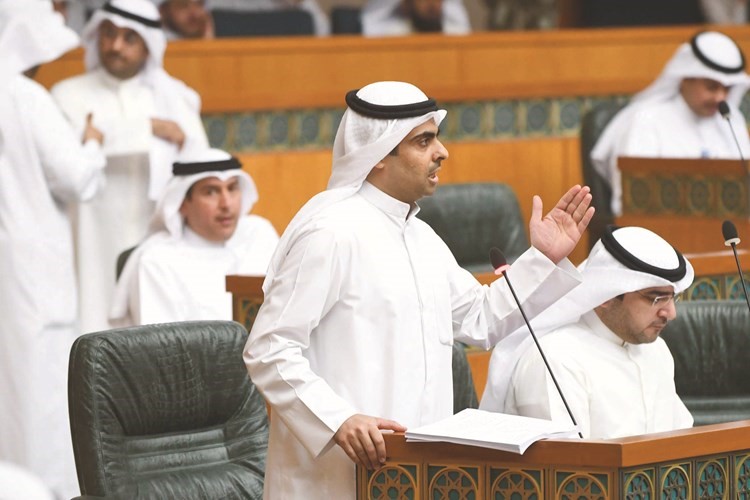رياض العدساني﻿