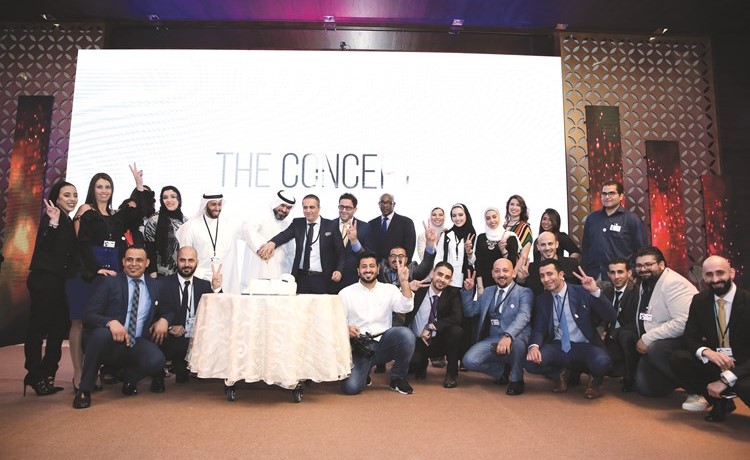  صورة جماعية لموظفي توتلس﻿