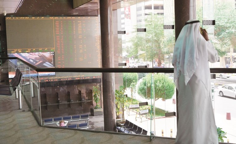 صفقات استثنائية تقفز بتعاملات «المطلعين»