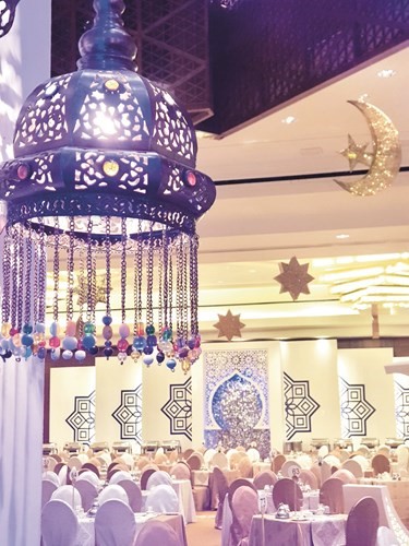جميرا شاطئ المسيلة يحتفي بحلول الشهر الفضيل