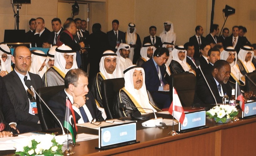 صاحب السمو الأمير الشيخ صباح الأحمد مترئسا وفد الكويت في القمة الاستثنائية لمنظمة التعاون الإسلامي ﻿
