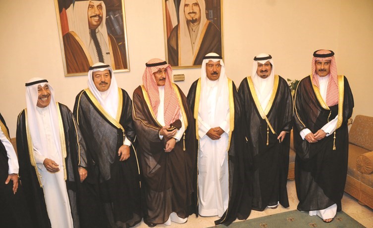 الشيخ مبارك الجابر والشيخ د. سالم الجابر والشيخ بندر الجابر مع الشيخ د.ابراهيم الدعيج والشيخ مبارك الدعيج 	(عادل سلامة)﻿