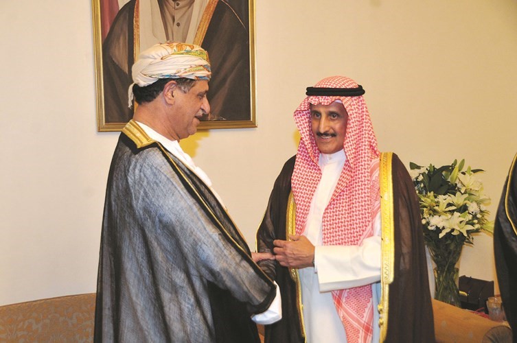 السفير العماني د.عدنان بن احمد بن عطية الأنصاري مهنئا ﻿