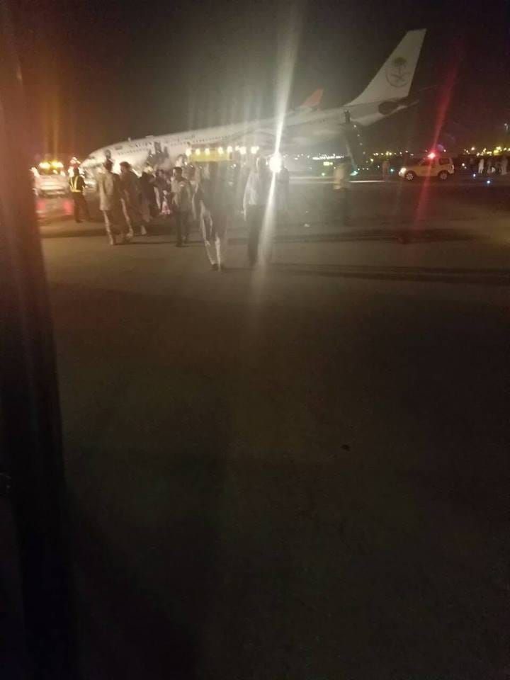 إصابة 53 راكباً إثر هبوط طائرة سعودية اضطرارياً في مطار جدة