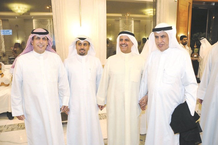 صالح الفضالة مهنئا بالشهر الفضيل ﻿