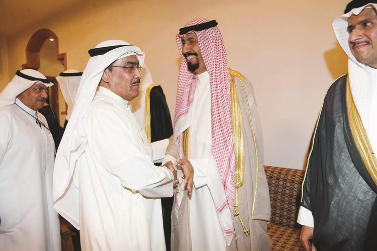 الزميل عدنان الراشد يهنئ السفير الشيخ علي الخالد ﻿