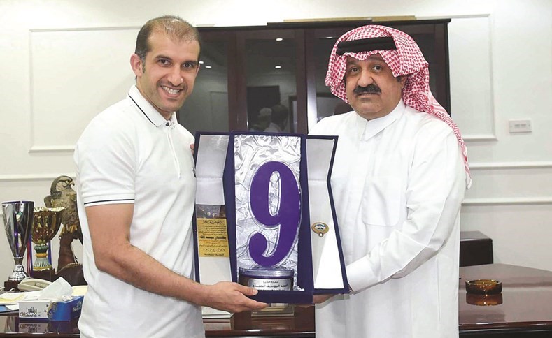 اليوسف يشيد بمسيرة بشار عبدالله