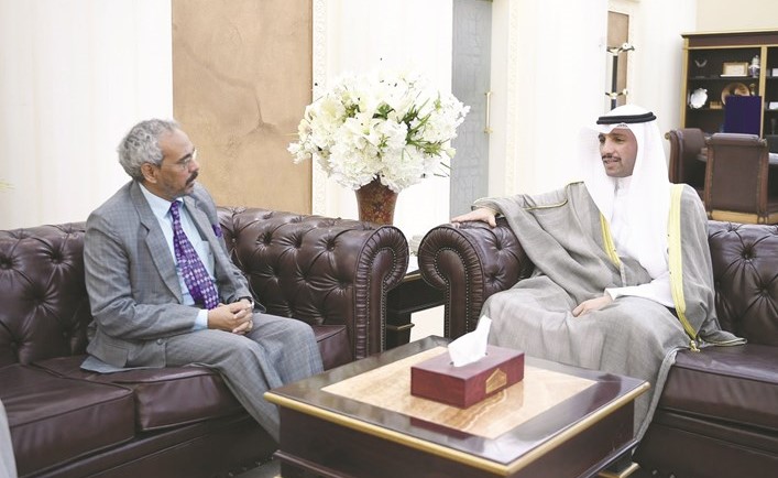 الرئيس الغانم مستقبلا سفير الهند﻿