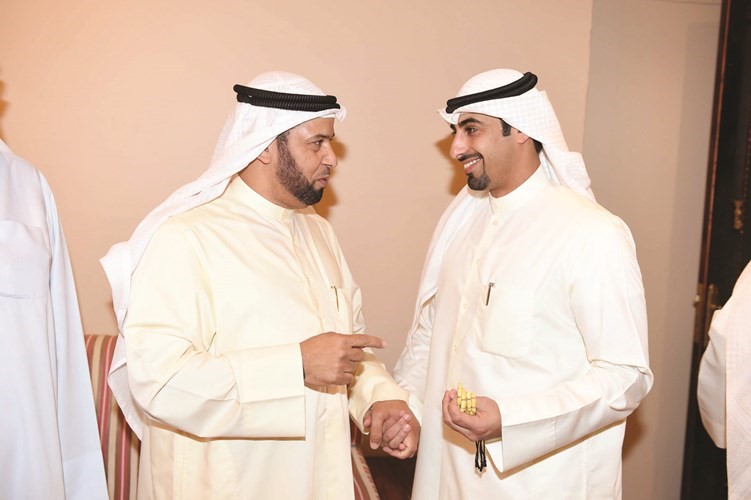 حديث بين الرندي وأحد الحضور ﻿