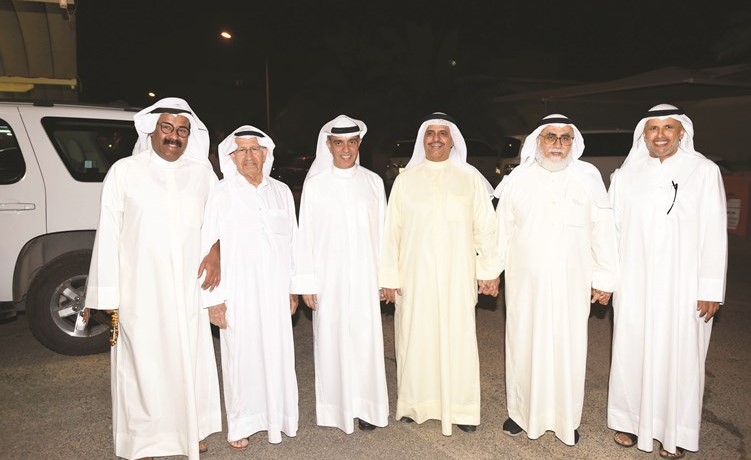 د.عبدالمحسن الخرافي ونبيل الخرافي وعدد من المهنئين	(متين غوزال) ﻿