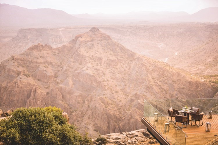 منتجع انانتارا الجبل الأخضر.. تجربة رائعة بين السحاب