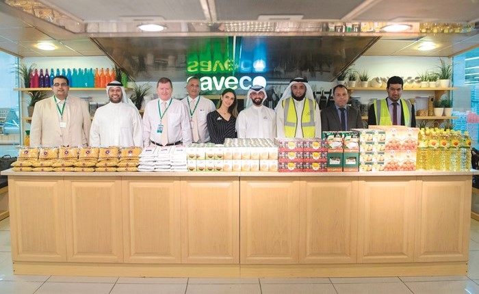 «الخليج» يُعد «الماجلة» للأسر المحتاجة بالتعاون مع البنك الكويتي للطعام و«سيفكو»