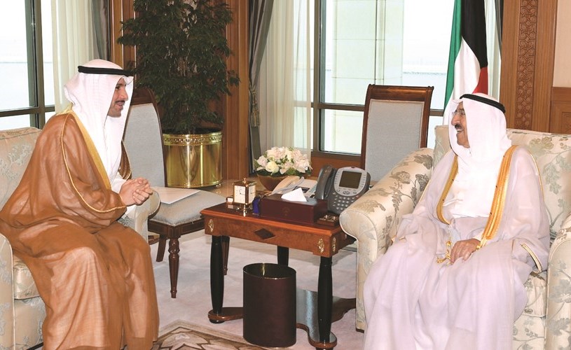 صاحب السمو الأمير الشيخ صباح الأحمد مستقبلا رئيس مجلس الأمة مرزوق الغانم ﻿
