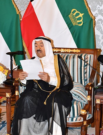 الأمير لرجال "الداخلية": الحفاظ على أمن الوطن وتطبيق القانون مسؤولية جسيمة تتطلب منكم التفاني والإخلاص والعمل الدؤوب