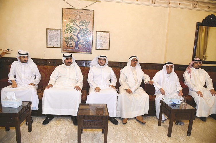 عبدالكريم الكندري مباركا﻿
