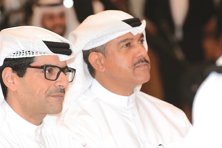 مازن الناهض وعبدالوهاب الرشود خلال الغبقة﻿
