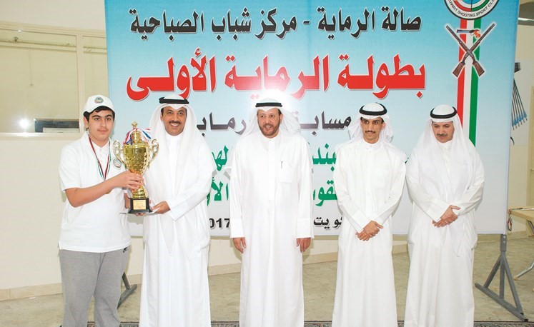 جانب من تكريم الفائزين في النسخة الماضية﻿