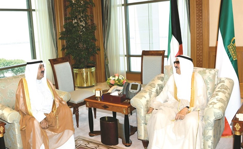 صاحب السمو الأمير الشيخ صباح الأحمد مستقبلا الشيخ ناصر صباح الأحمد ﻿