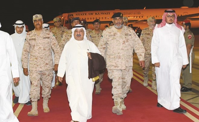 الشيخ ناصر صباح الأحمد لدى عودته إلى أرض الوطن﻿