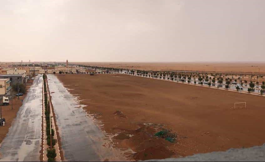 بالفيديو.. بعد إعصار مكونو.. صحراء الربع الخالي تتحول إلى الربع المليان