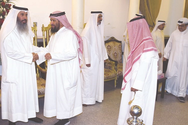 جانب من استقبال المرداس للمهنئين﻿