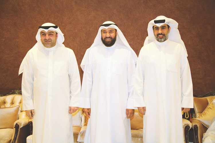 علي الخميس ود.علي العمير وياسر ابل﻿
