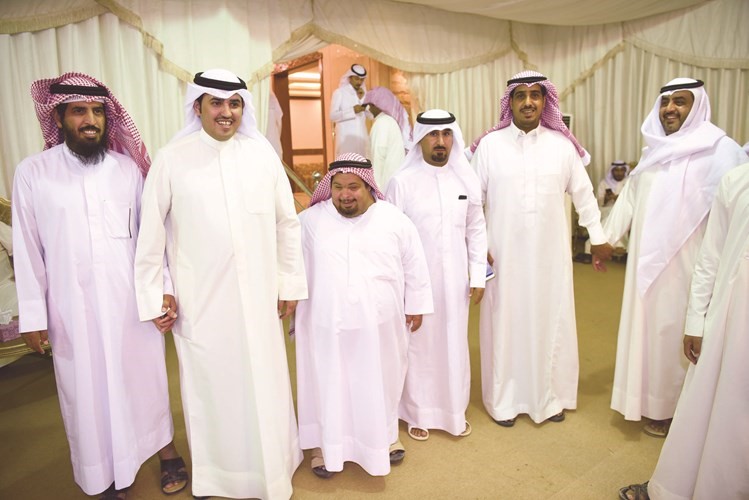 تهنئة ومباركة بالشهر الفضيل﻿