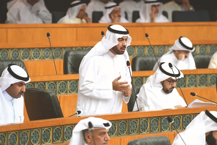 علي الدقباسي﻿