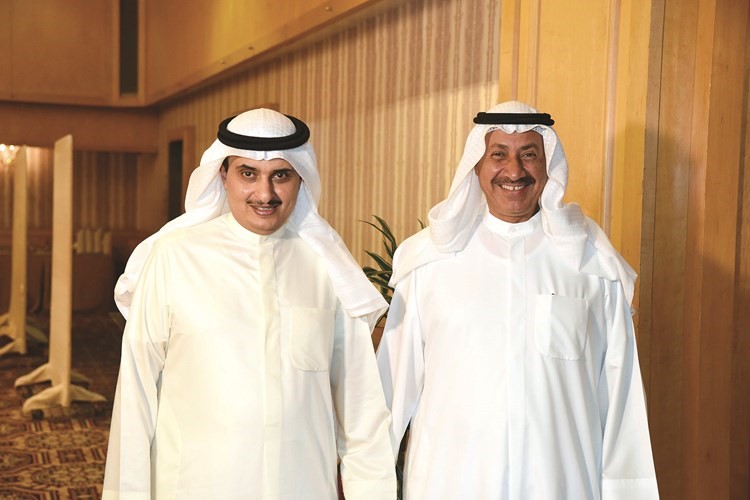 الوزير م.حسام الرومي مباركا ﻿