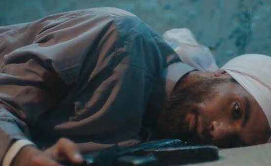 بالفيديو.. أبناء ممثل مصري يبكون بعد مقتله بـ"نسر الصعيد".. ومحمد رمضان: "أنا مقتلتوش "