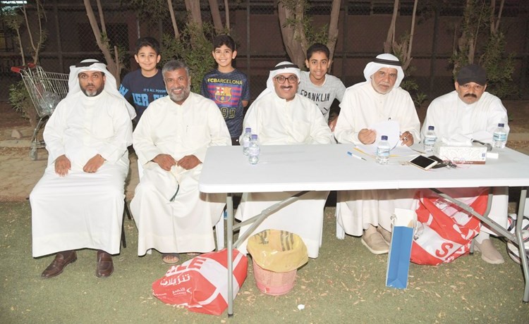 اللجنة المنظمة للبطولة تتابع منافسات الدورة	 (قاسم باشا) ﻿