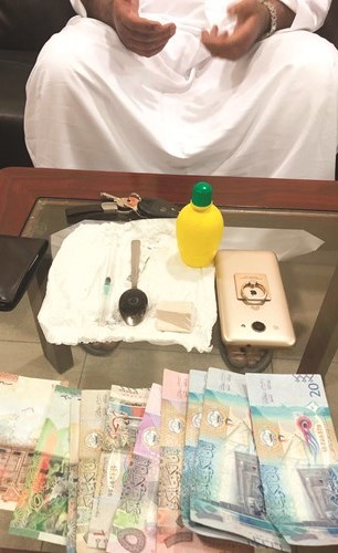 المخدرات وحصيلة البيع أحيلت إلى المكافحة﻿