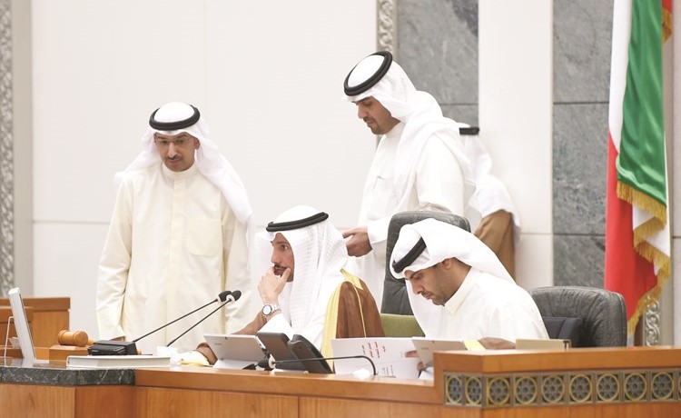 الغانم وعبدالوهاب البابطين وأنس الصالح ويوسف الفضالة	(هاني الشمري)﻿