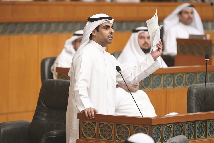 رياض العدساني﻿
