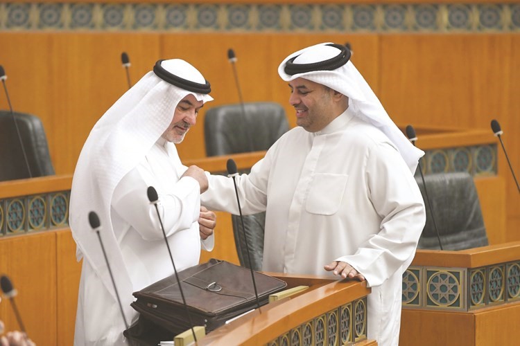 مبارك الحجرف وصالح عاشور﻿