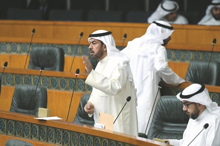 علي الدقباسي﻿