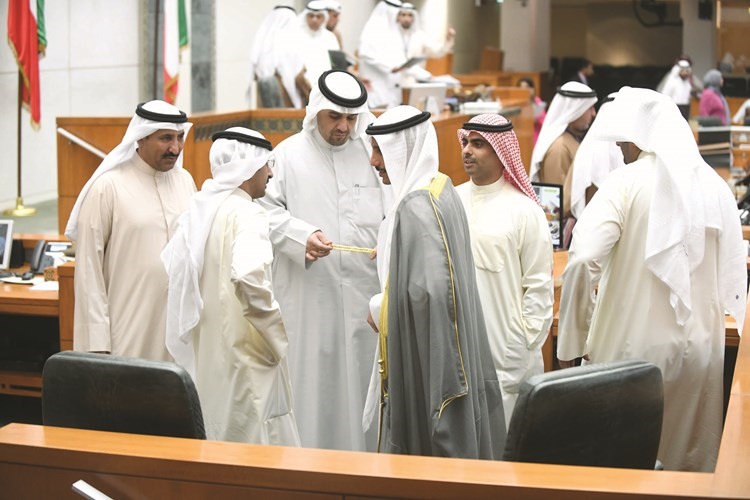 الرئيس الغانم وعبدالوهاب البابطين وسعد الخنفور وأنس الصالحورياض العدساني وخالد الروضان ﻿