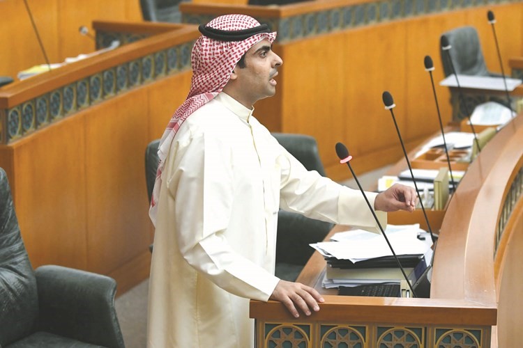 رياض العدساني﻿