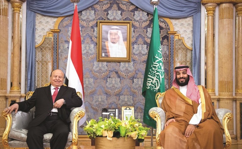 صاحب السمو الملكي الأمير محمد بن سلمان والرئيس اليمني عبدربه منصور هادي خلال مباحثاتهما أمس	(واس)﻿