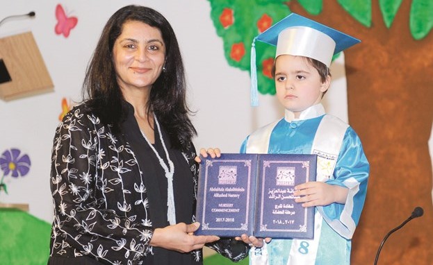 الشايجي تكرم أحمد الوهيب﻿